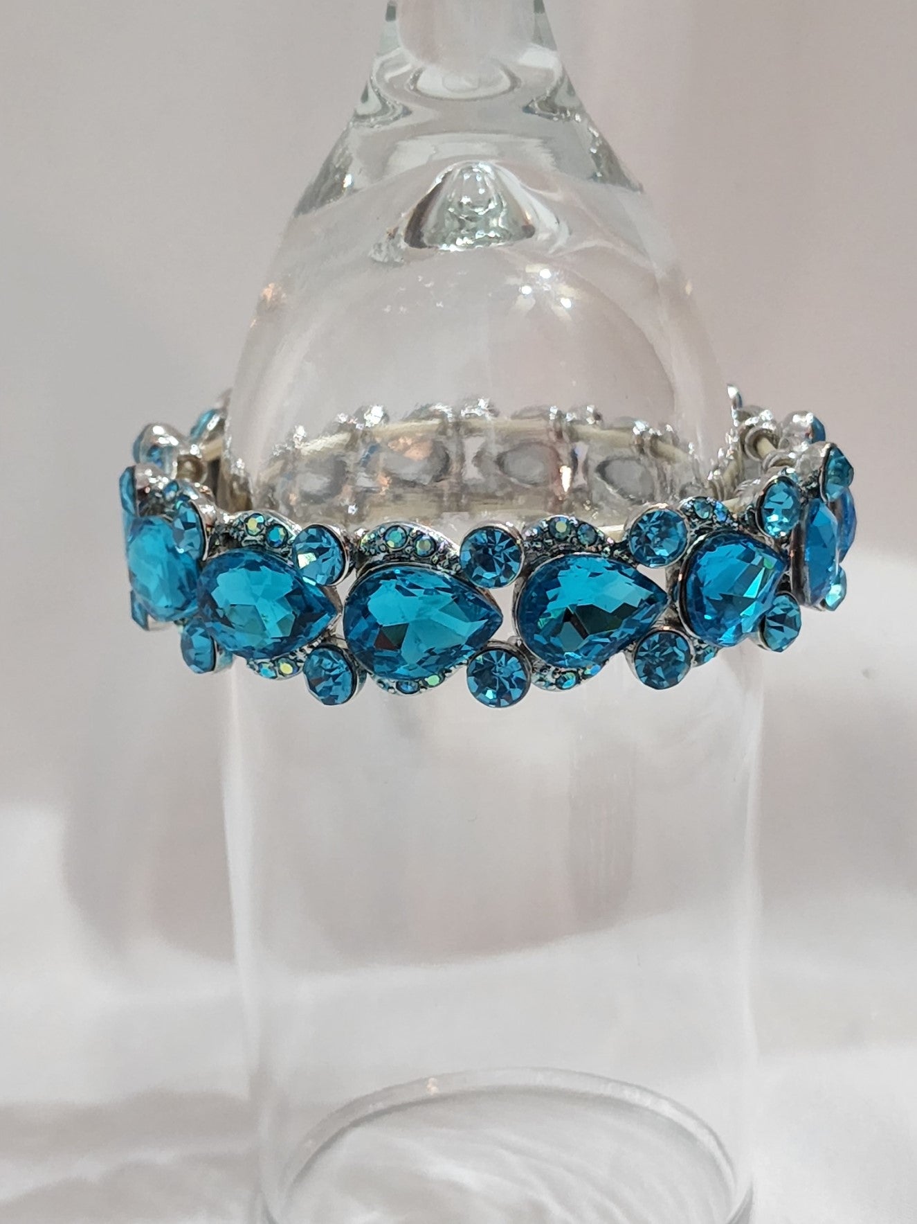 caribbean blue stretch bracelet