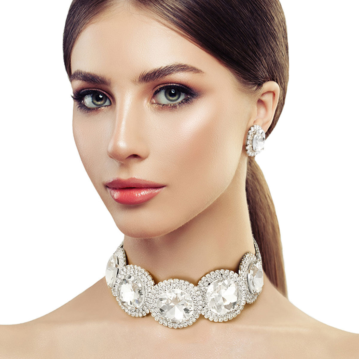 Brilliant Silver Round Cut Crystal Choker