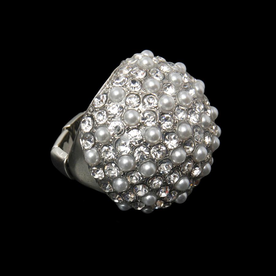 Pearl Stretch Ring