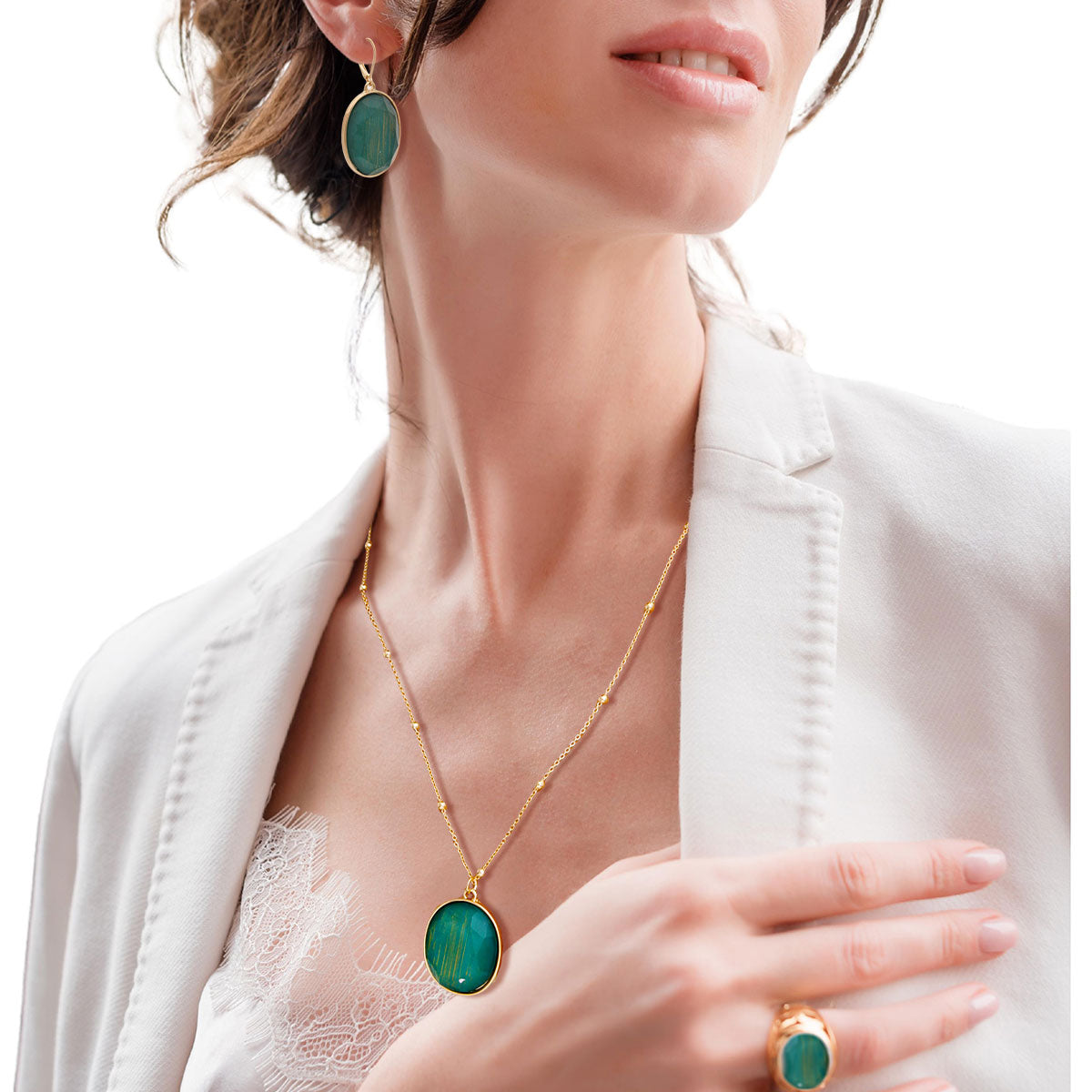 Green Oval Pendant Gold Necklace